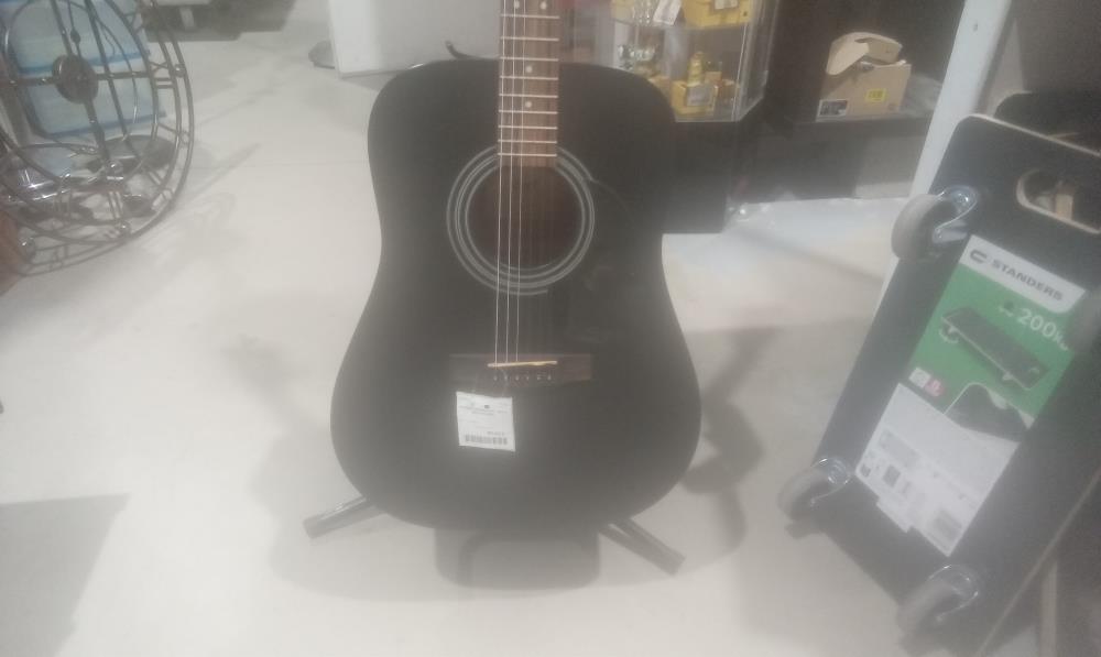 GUITARE SECHE CORT  AD810 BKS+HOUSSE