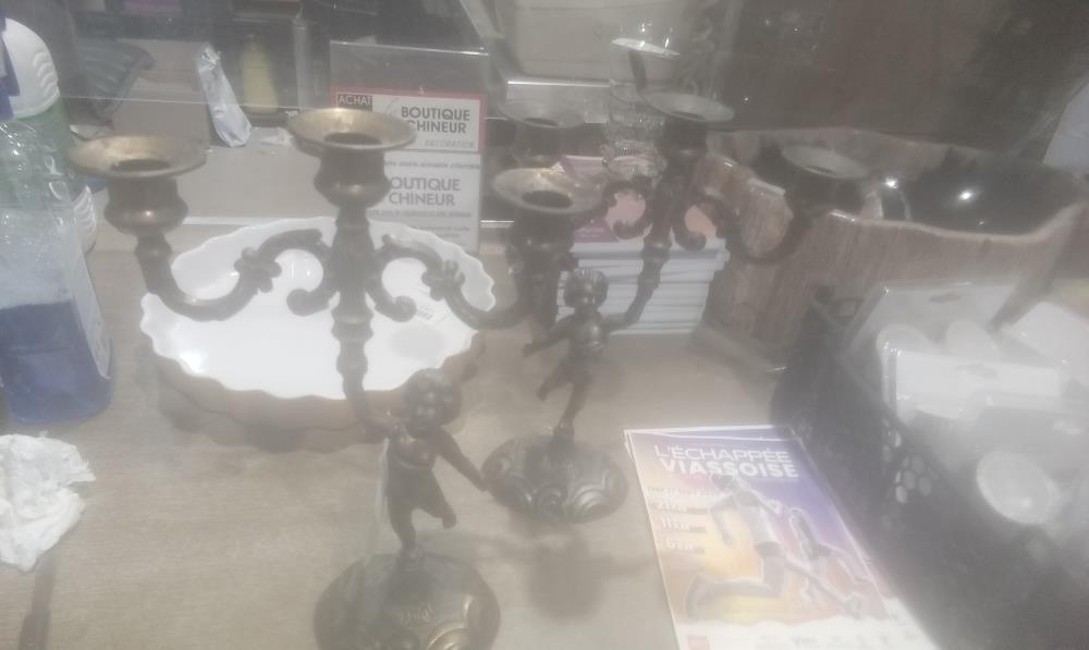 PAIRE DE BOUGEOIR LAITON 3 BRANCHE DECOR ANGE