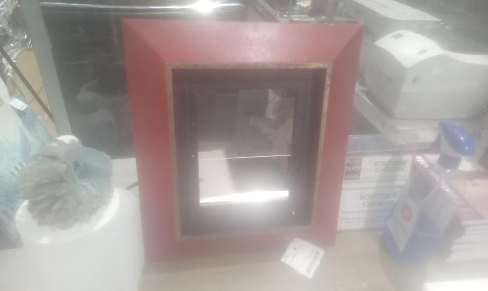 ENCADREMENT ROUGE 2F