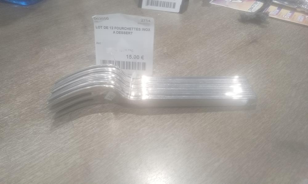 LOT DE 12 FOURCHETTES INOX A DESSERT