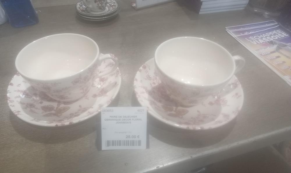 PAIRE DE DEJEUNER CERAMIQUE DECOR FLORAL JOHNSON'S