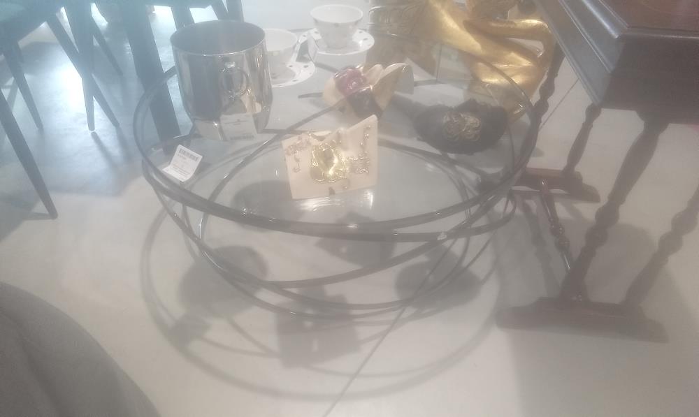 TABLE BASSE MODELE EVOL ROCHEBOBOIS   RONDE CHROMEE NOIRE+PLATEAU VERRE