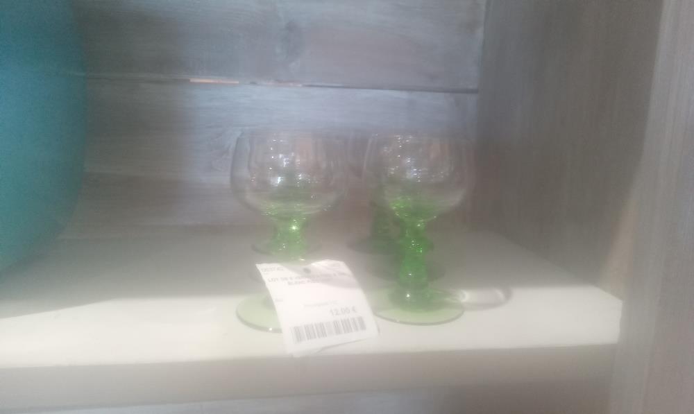 LOT DE 6 VERRES A PIED A VIN BLANC PIED VERT