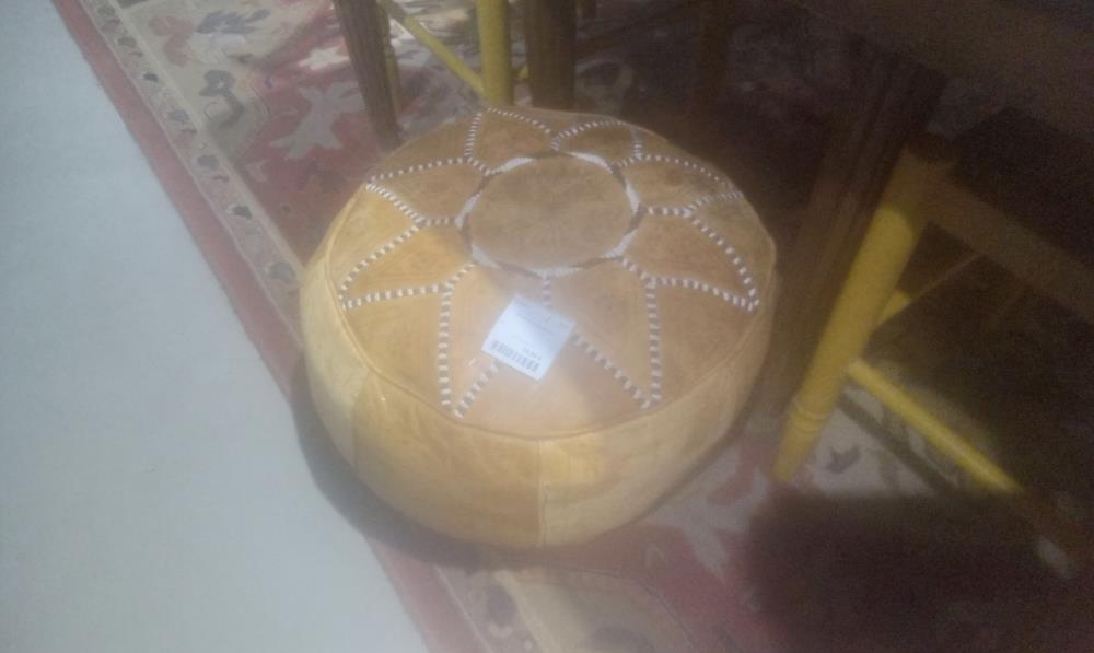 POUF CUIR ORIENTAL
