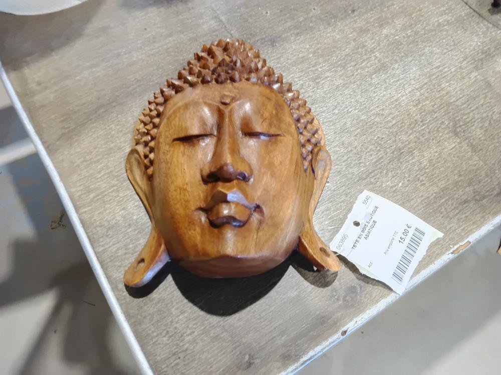 TETE EN BOIS EXOTIQUE ASIATIQUE