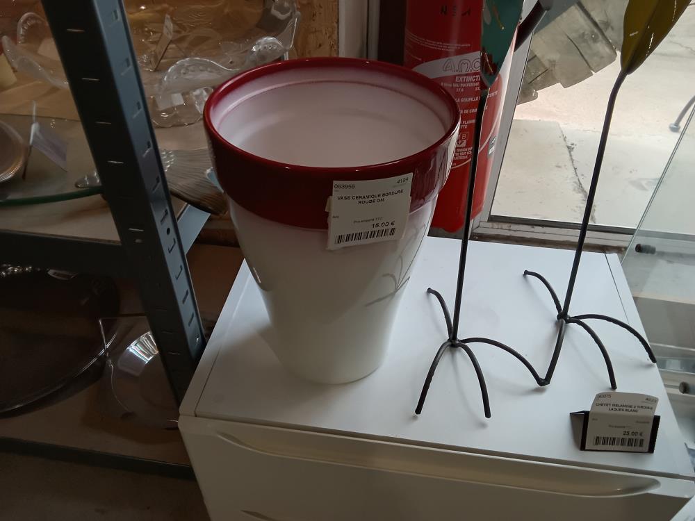 VASE CERAMIQUE BORDURE ROUGE GM