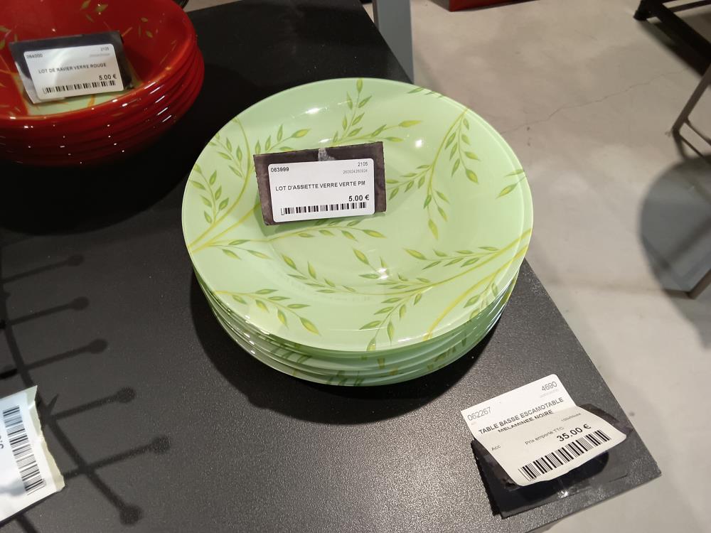 LOT D'ASSIETTE VERRE VERTE PM