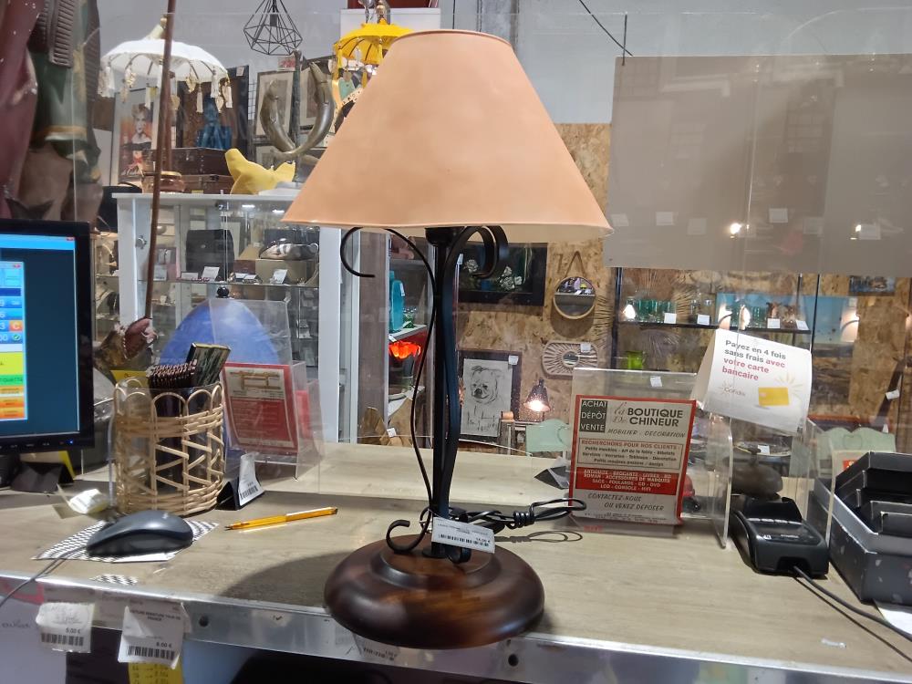 LAMPE PIED METAL ET ABATJOUR ORANGE