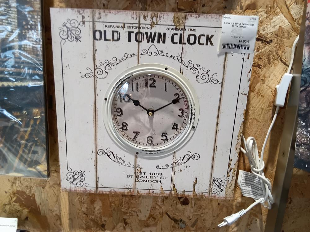 PENDULE STYLE RETRO OLD TOWN CLOCK