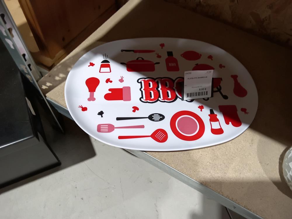 PLATEU PVC BARBECUE
