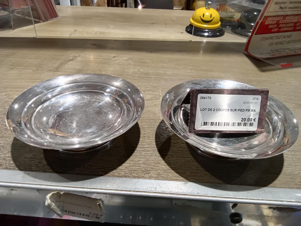 LOT DE 2 COUPES SUR PIED PM MA