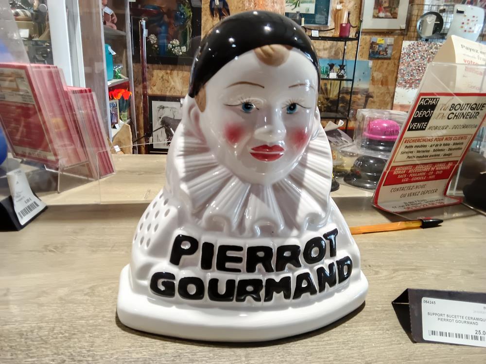SUPPORT SUCETTE CERAMIQUE PIERROT GOURMAND