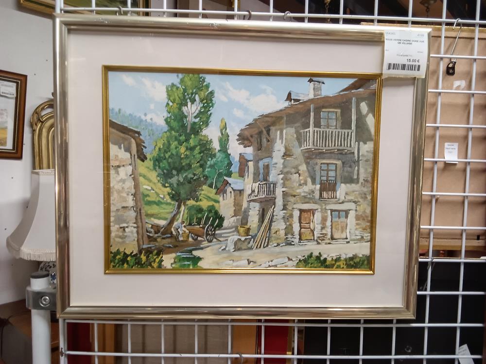 SOUS VERRE CADRE DORE VUE DE VILLAGE