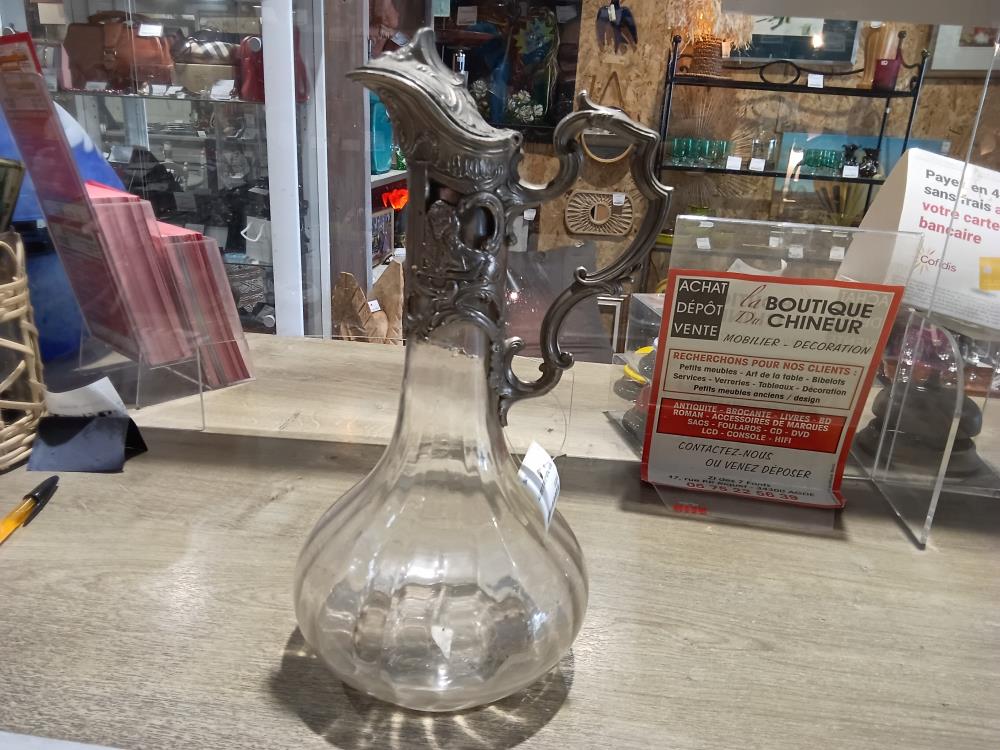 AIGUIERE VERRE ET METAL 1ANSE