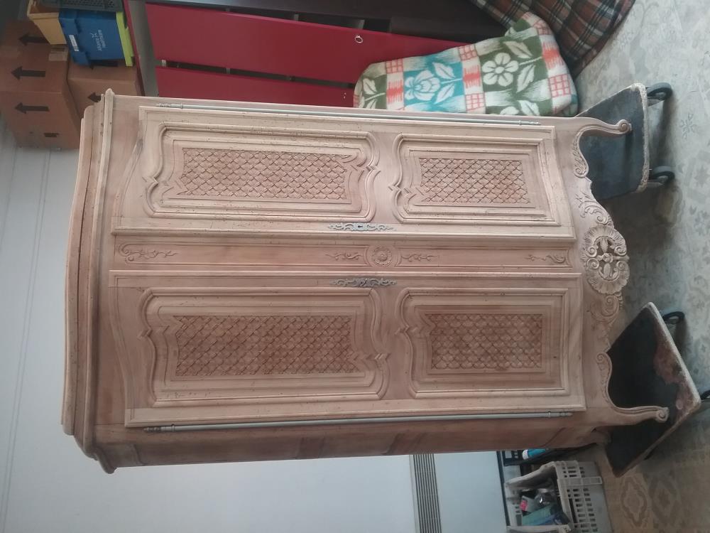 ARMOIRE SABLEE