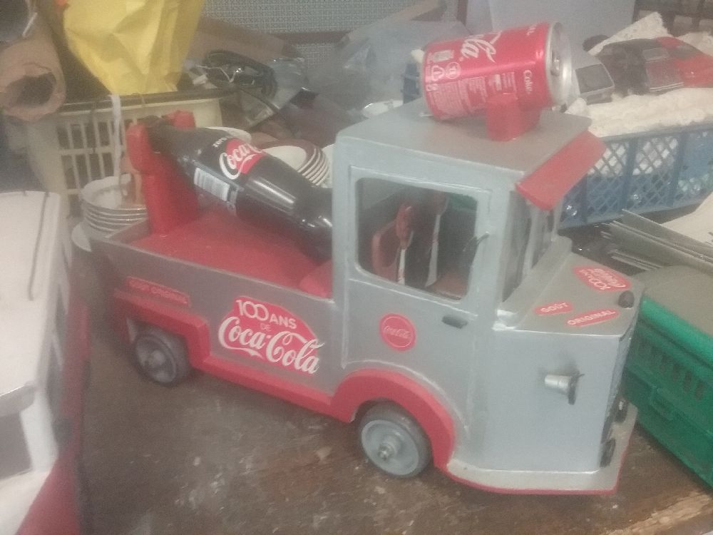 CAMION HY BOIS COCA