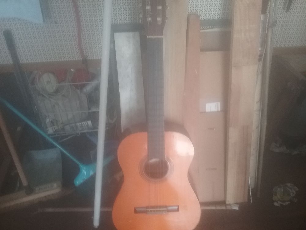 GUITARE ACOUSTIQUE 