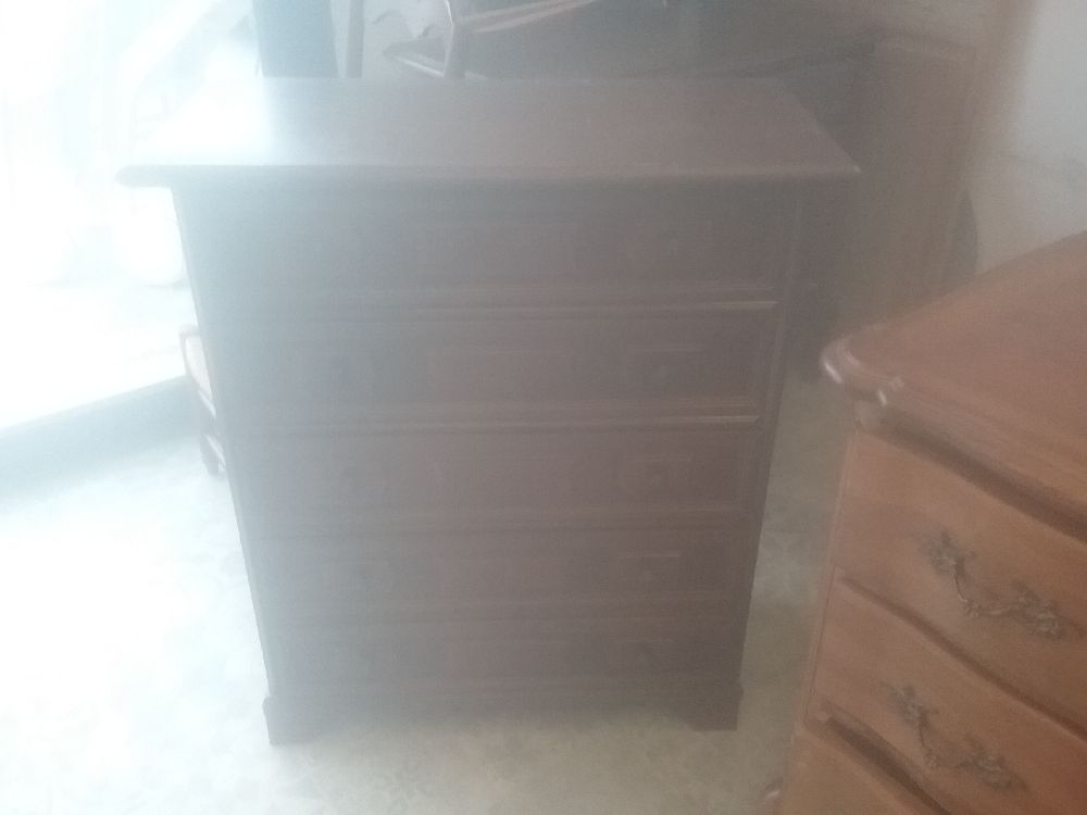 PETITE COMMODE 5T