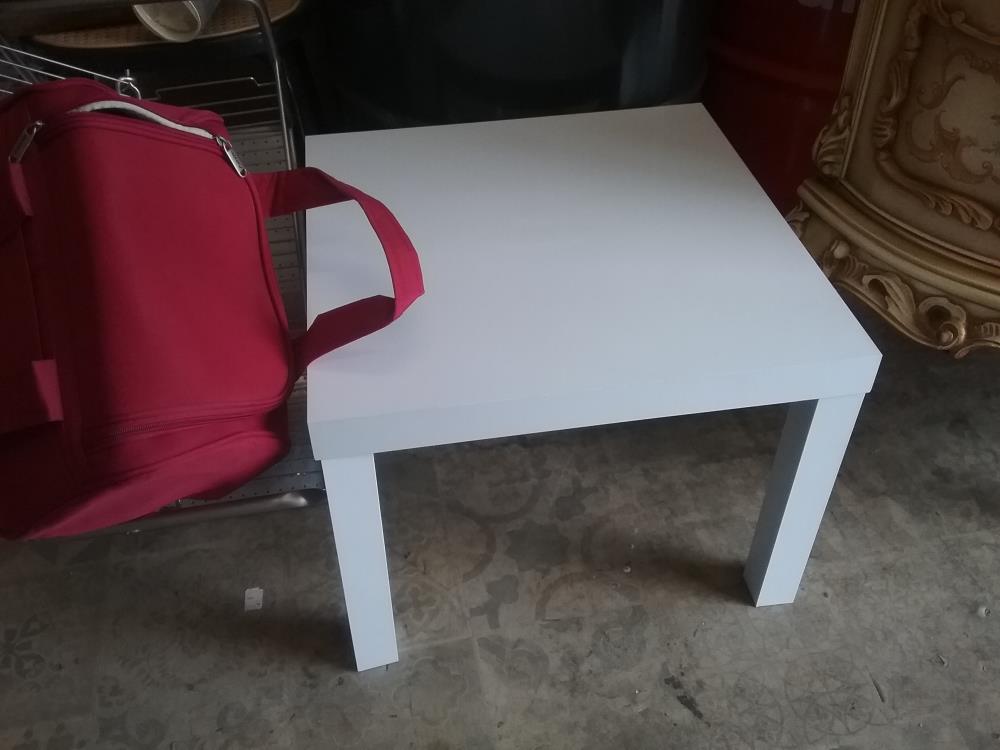 TABLE BASSE IKEA BLANCHE