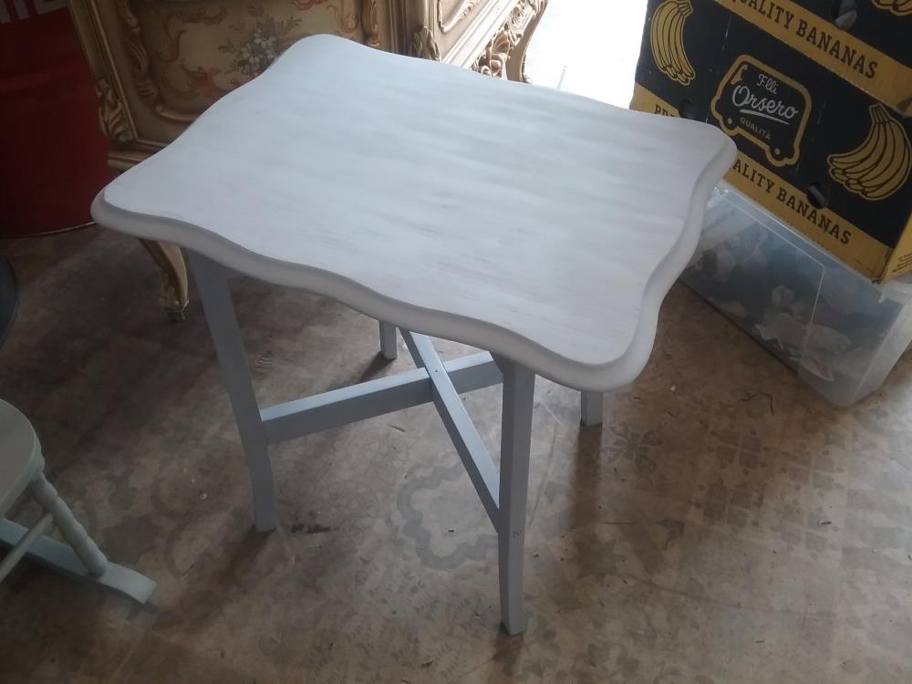 TABLE BASSE GRISE