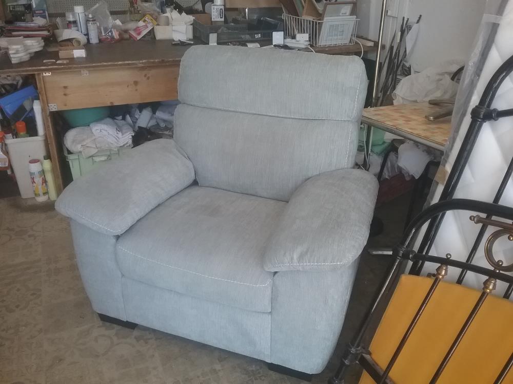 FAUTEUIL GRIS 