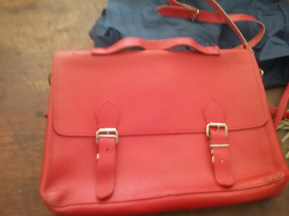 CARTABLE ROUGE CUIR