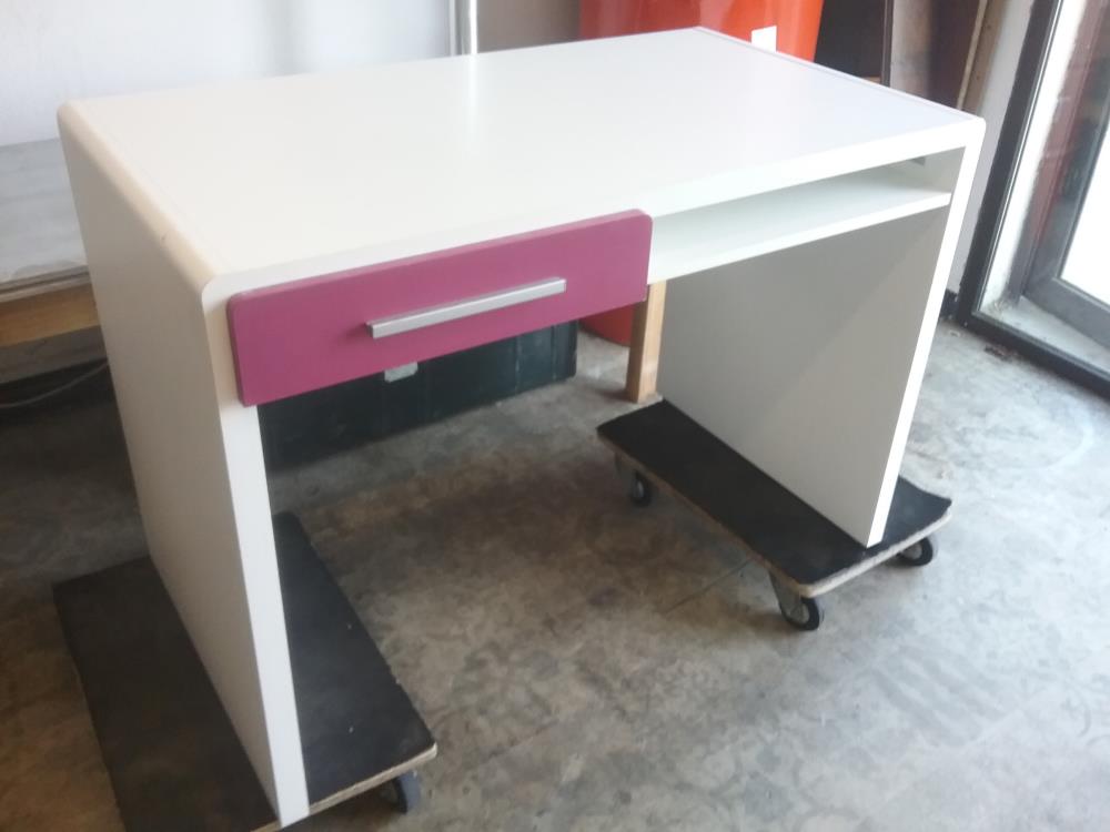 BUREAU BLANC IKEA