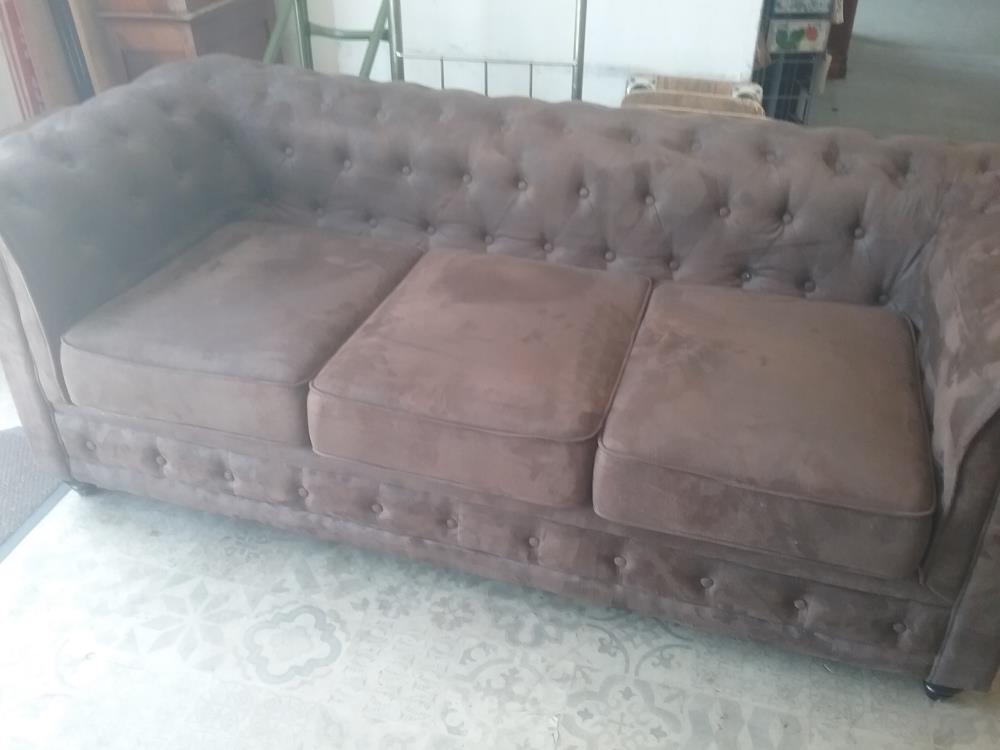 CANAPE CHESTERFIELD MARRON