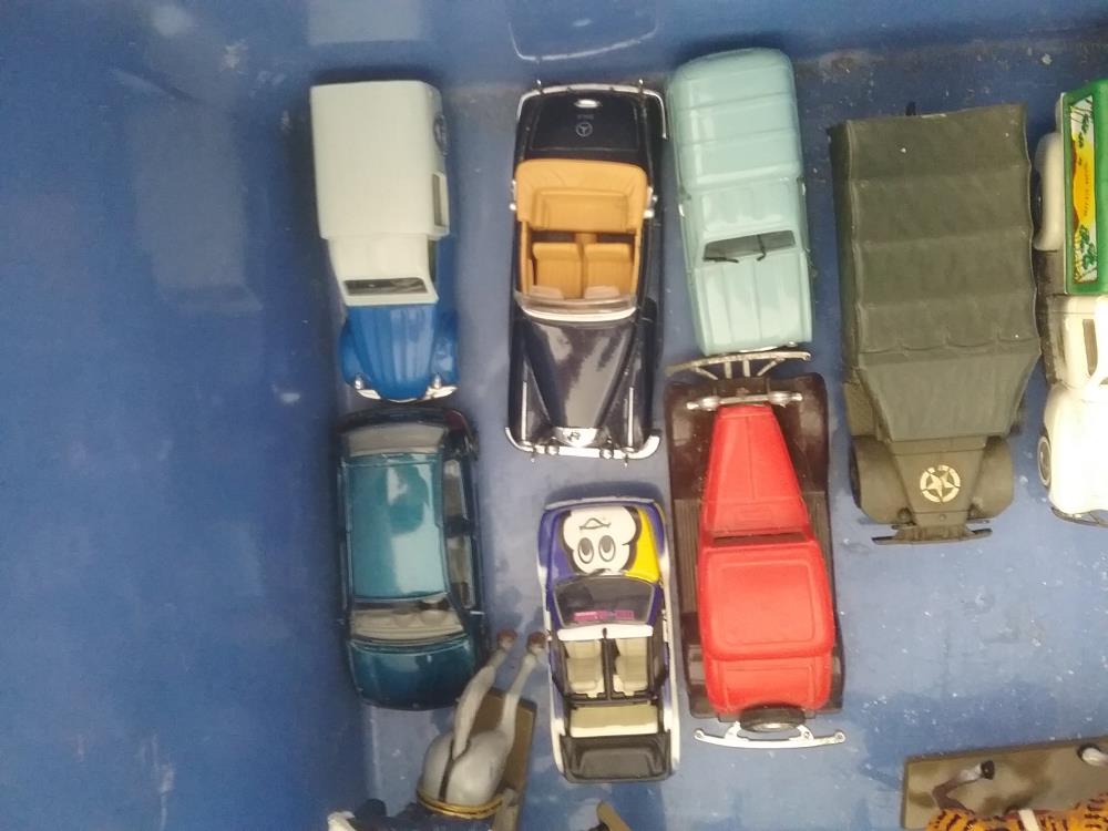 VOITURE MINIATURE 