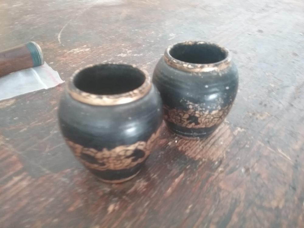 2 MINI VASES CHINE