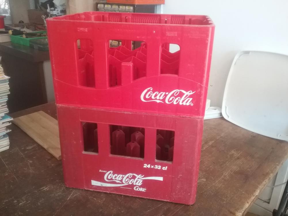 CAISSE  COCA