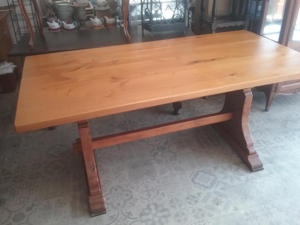 TABLE DE FERME 