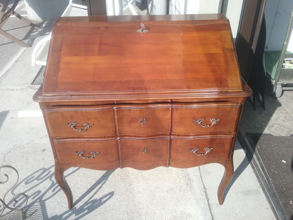 BUREAU SECRETAIRE