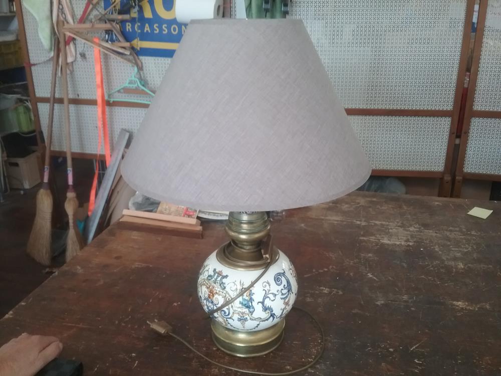 LAMPE ANCIENNE