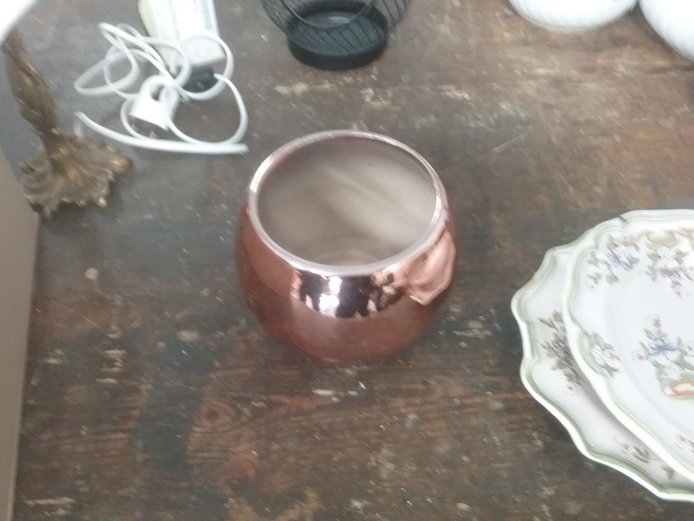 CACHE POT
