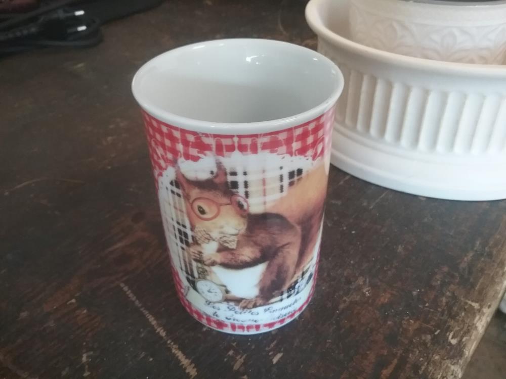 MUG 