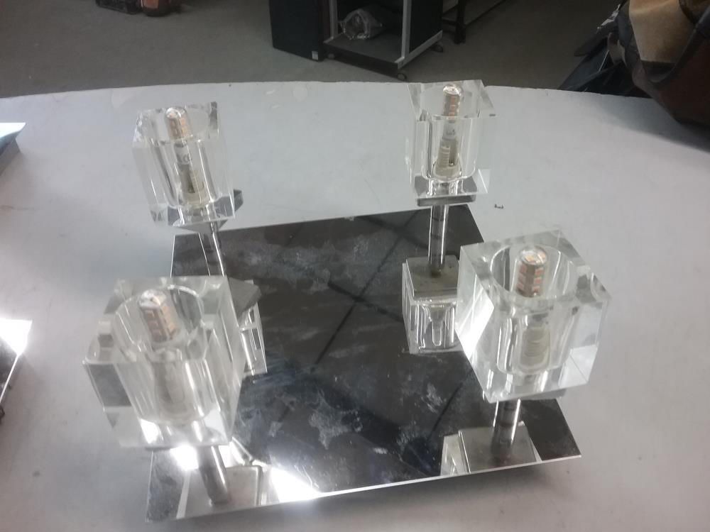 APPLIQUE 4 AMPOULES 