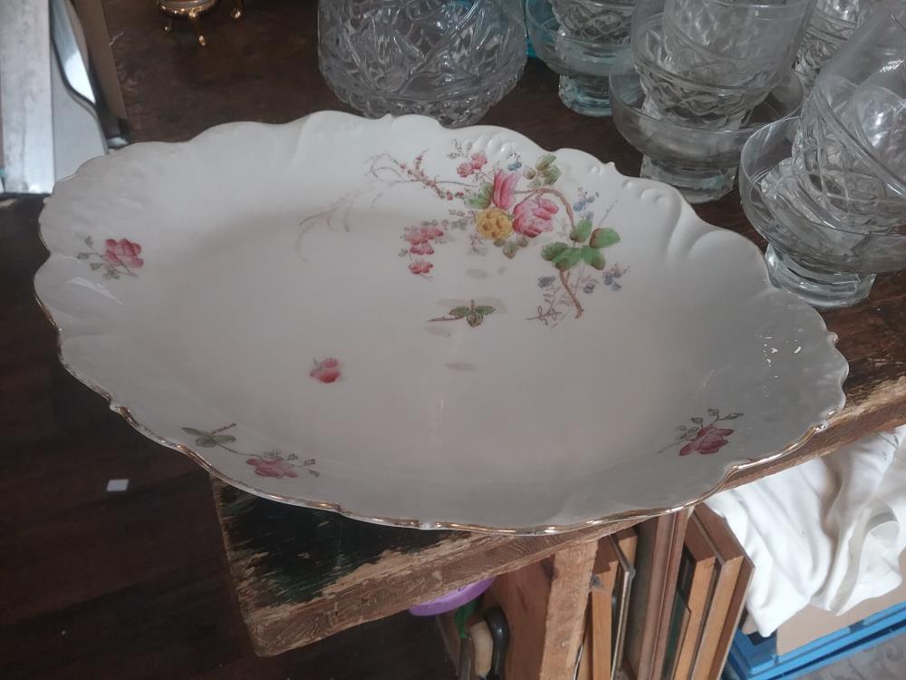 PLAT PORCELAINE ANCIEN