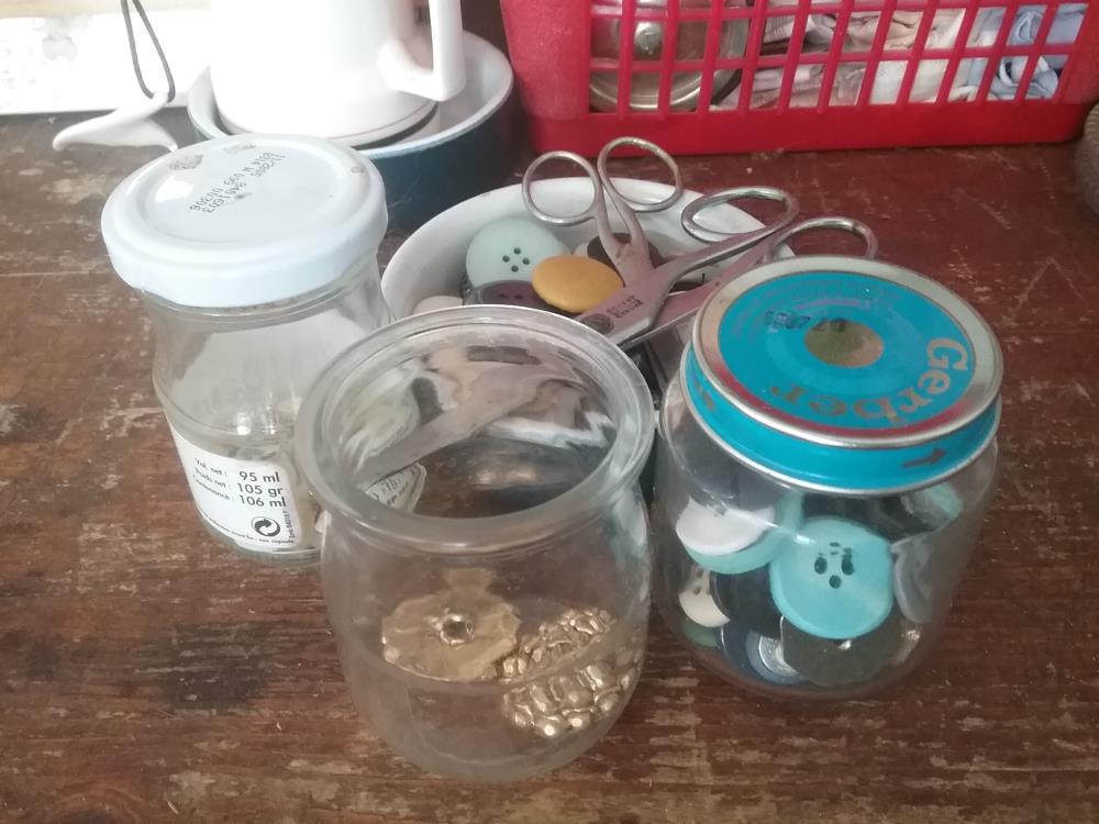 LOT DE BOUTONS