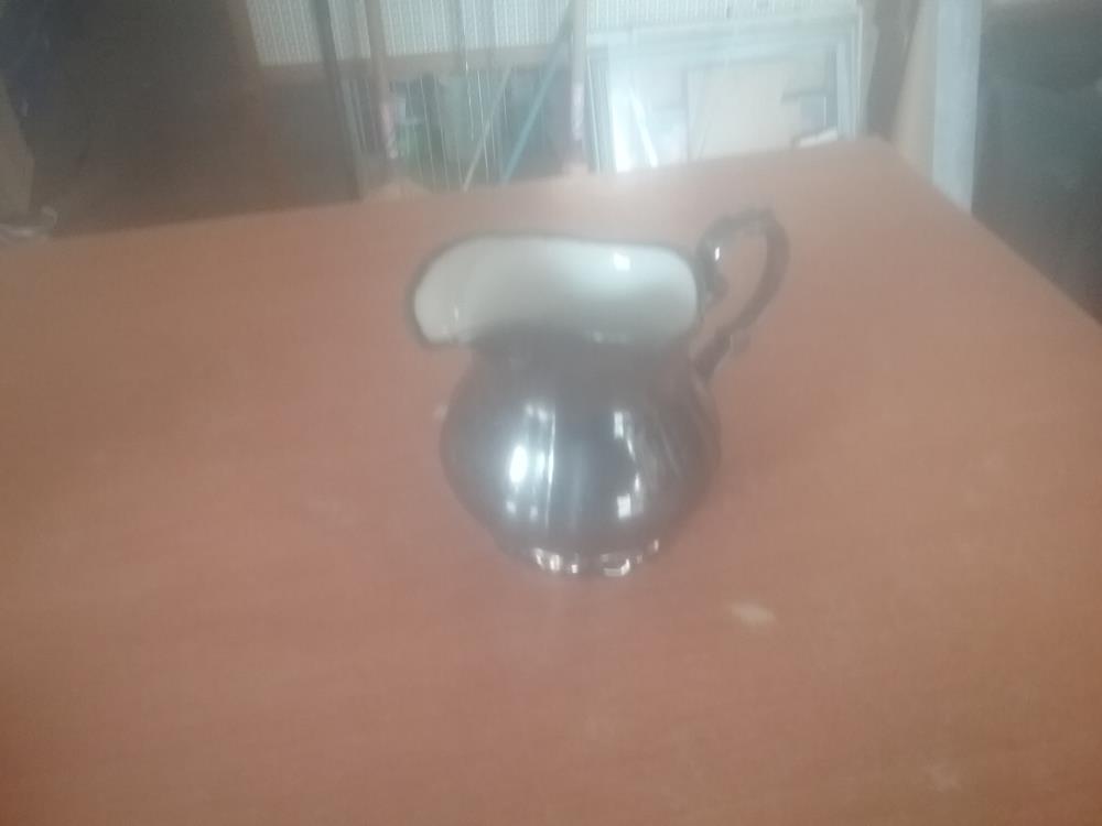 POT À LAIT MA ET EMAIL