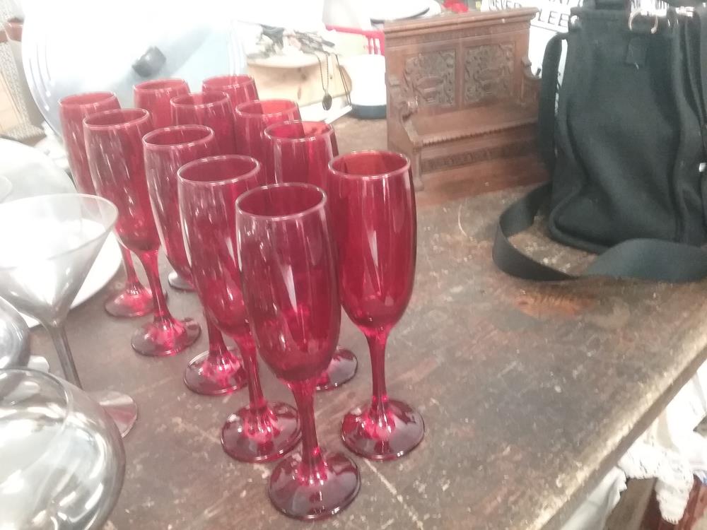 11 COUPES ROUGES