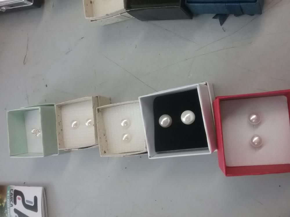 BOUTON D'OREILLES PERLE