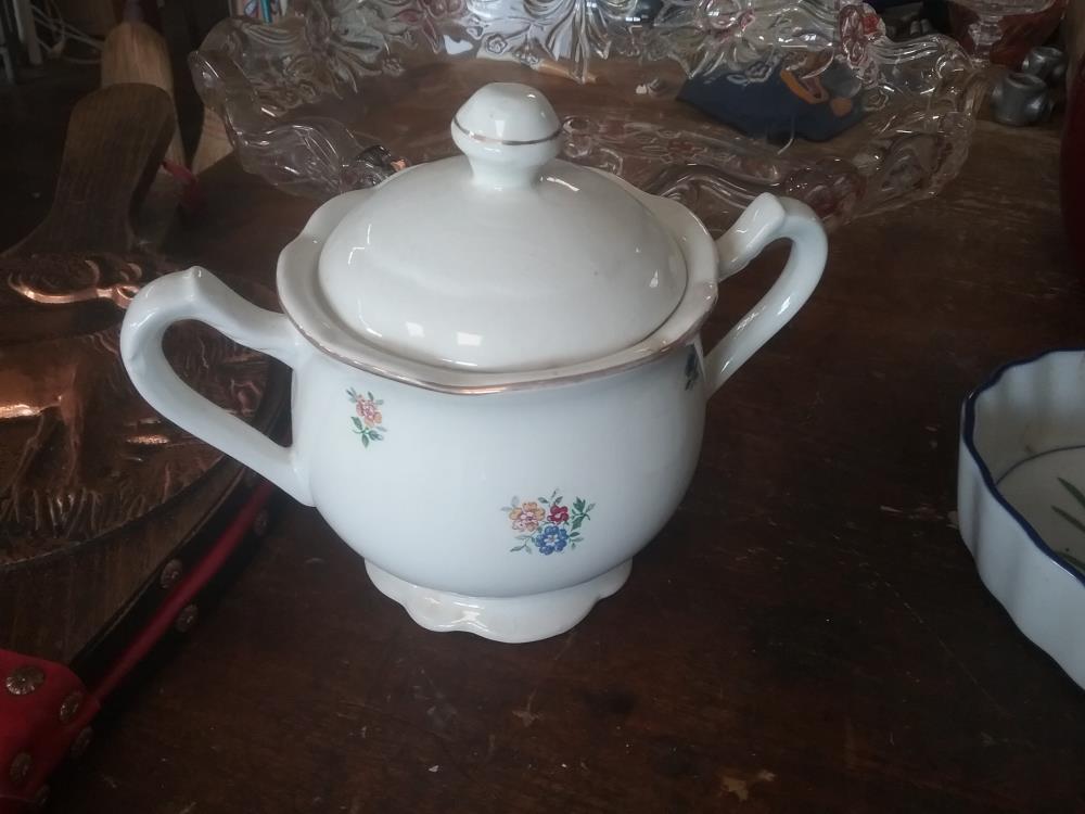 SUCRIER PORCELAINE