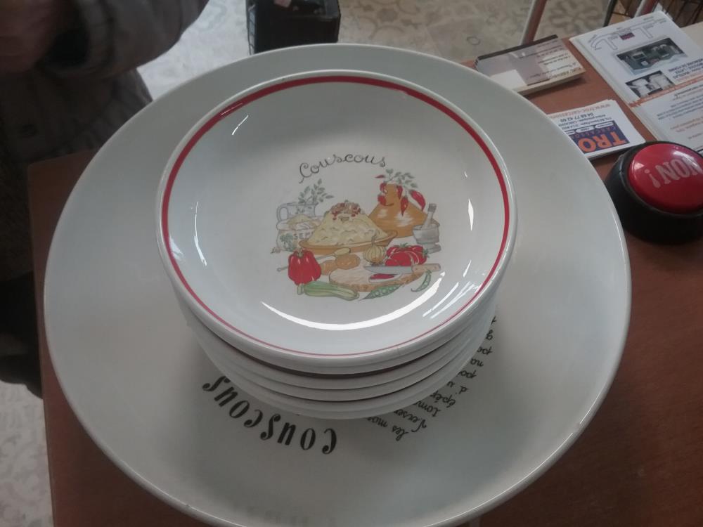 SERVICE A COUSCOUS