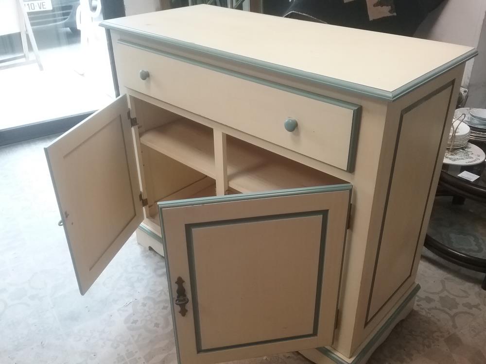 BUFFET JAUNE