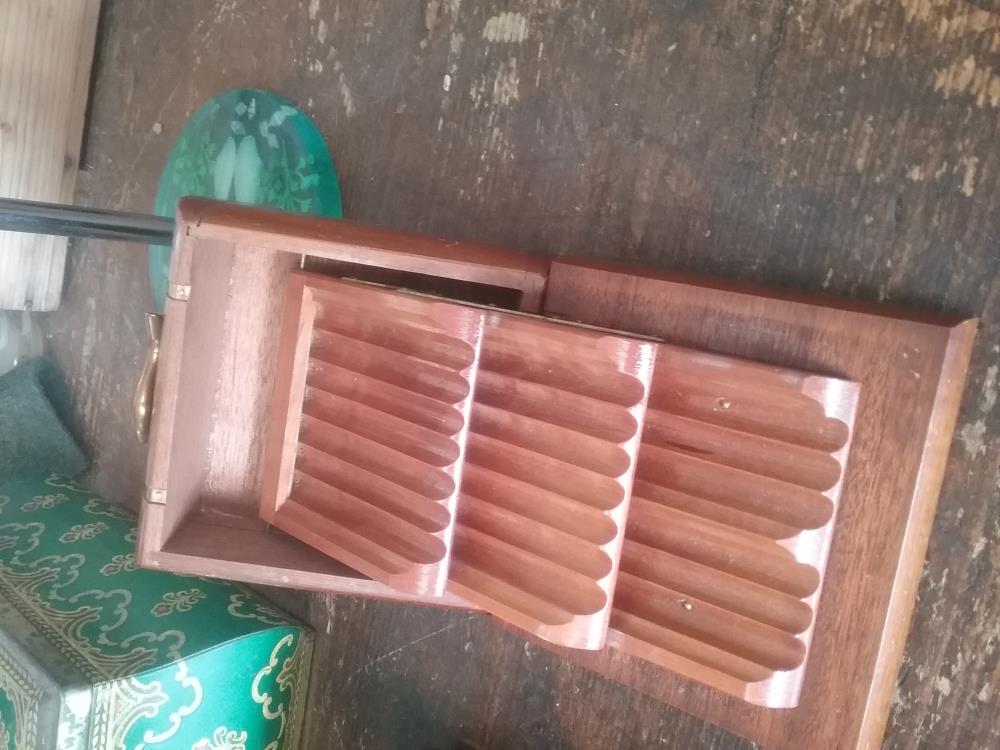 BOITE A CIGARETTES