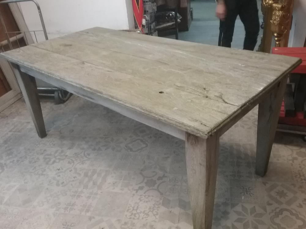 TABLE DE JARDIN BOIS MASSIF