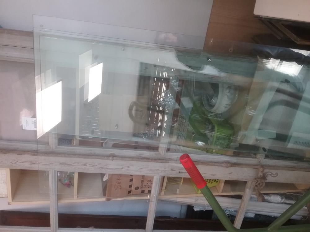 VITRINE DOUBLE EN VERRE