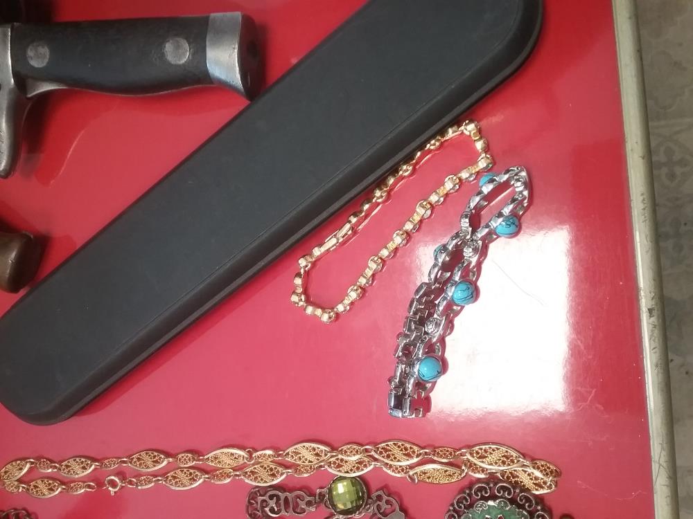BRACELET 