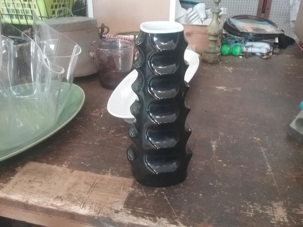 VASE NOIR DESIGN 